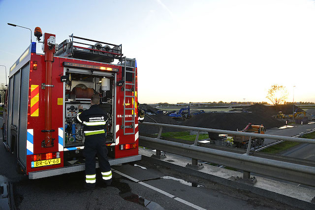 2017/85/20170423-20u33 GB 007 Buitenbrand Amsterdamse Baan.jpg